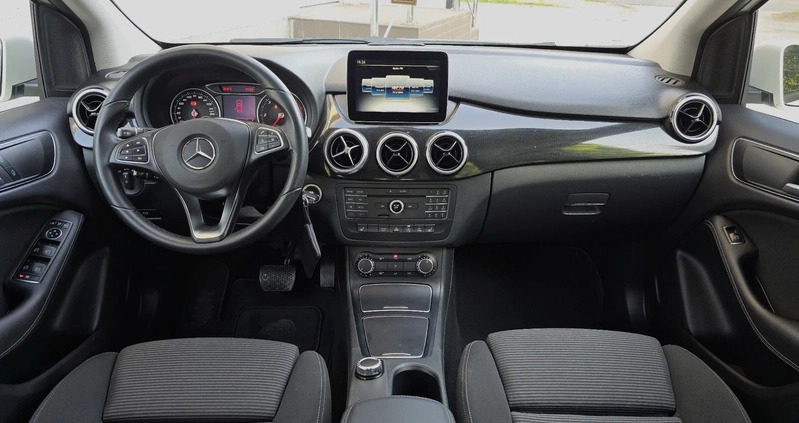 Mercedes-Benz Klasa B cena 69990 przebieg: 49730, rok produkcji 2018 z Sędziszów małe 191